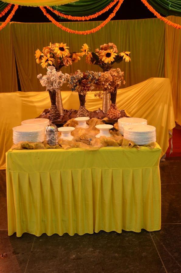 Arsh Residency Hotel Lucknow Ngoại thất bức ảnh